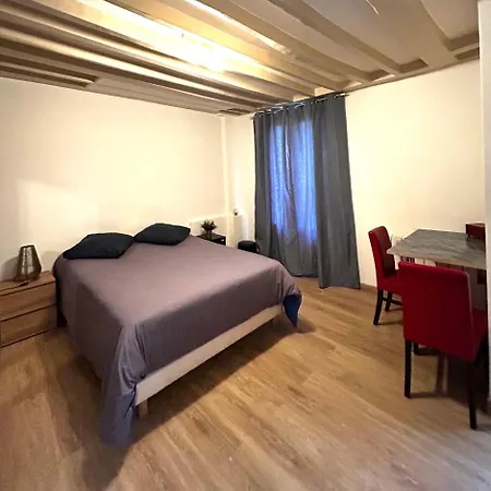Montparnasse Διαμέρισμα *